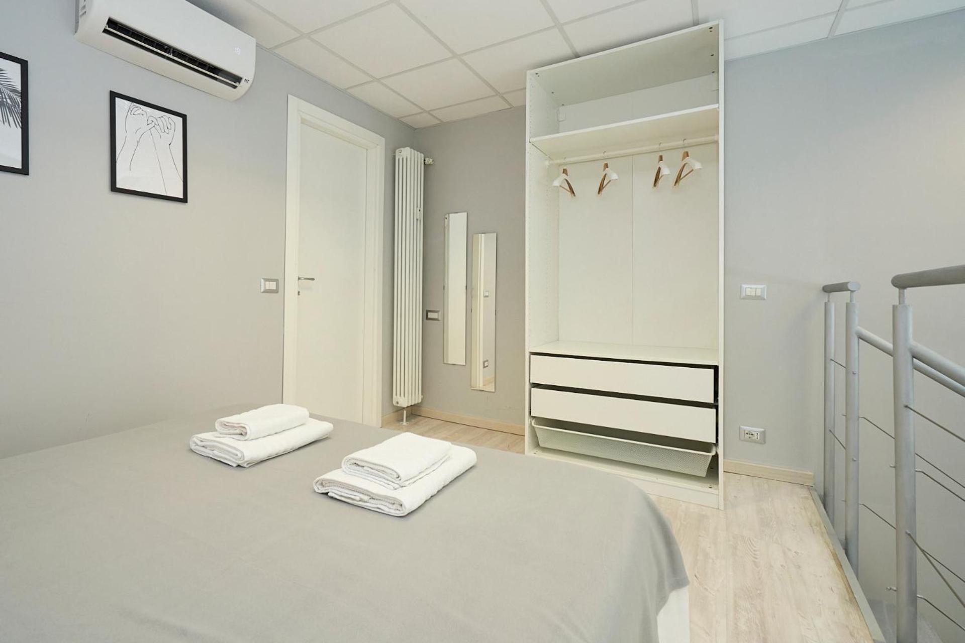 Design White Loft - Ac Wifi 10 Minutes From Duomo Appartement Milaan Buitenkant foto